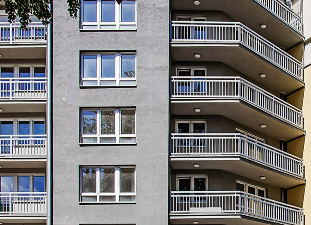 Slika projekta - Useljivi i uknjiženi stanovi na više spratova na Bulevar...